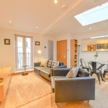 Central Two Bedroom Apartments St Albans By Central Stays Short Lets & Serviced Accommodation With Free Parking Exterior foto